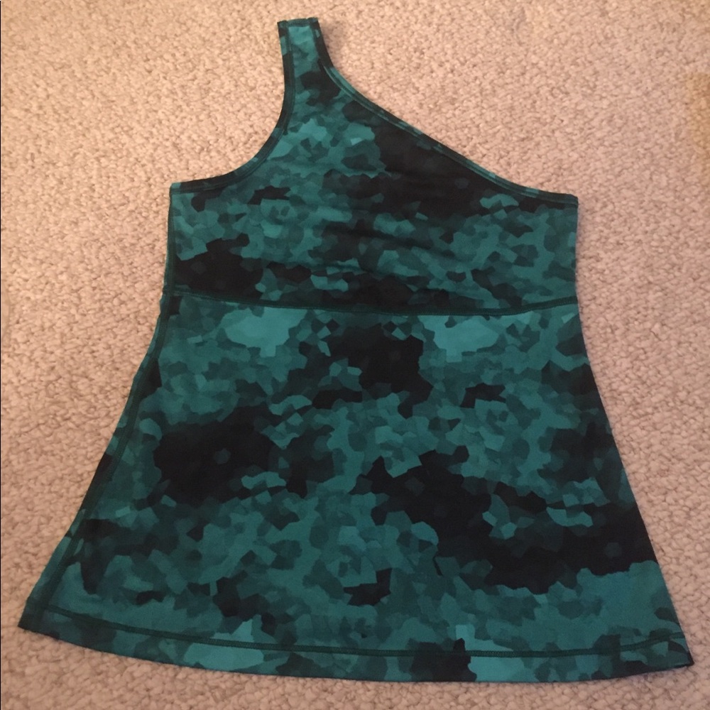 Lululemon Off the Shoulder Workout Tank